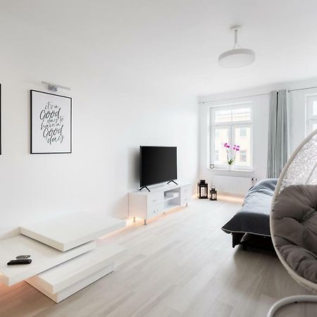 פוזנן Lajsnij Sobie Apartment מראה חיצוני תמונה