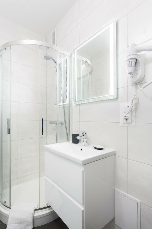 פוזנן Lajsnij Sobie Apartment מראה חיצוני תמונה